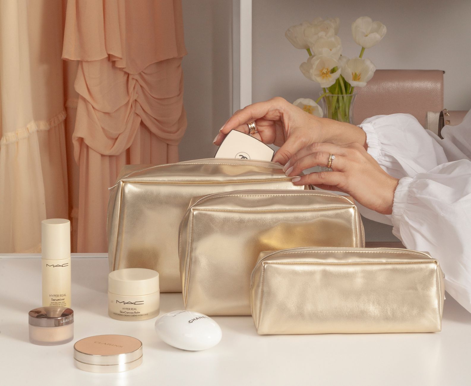 Kit Necessaire Dourada